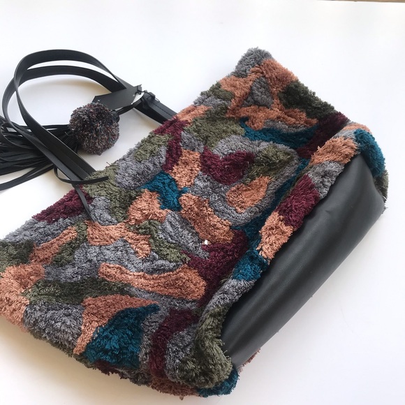NWT Zara hand made fuzzy colorful tote - Picture 6 of 7